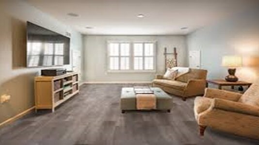 5 Tips When Pitching your Trucking Business to a Potential Investor wood flooring