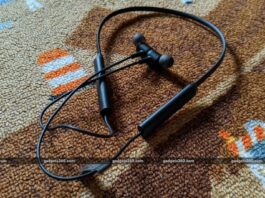 earphones