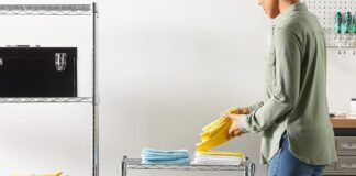 Choosing Chrome Shelving for Your Business: The Complete Buying Guide chrome shelving